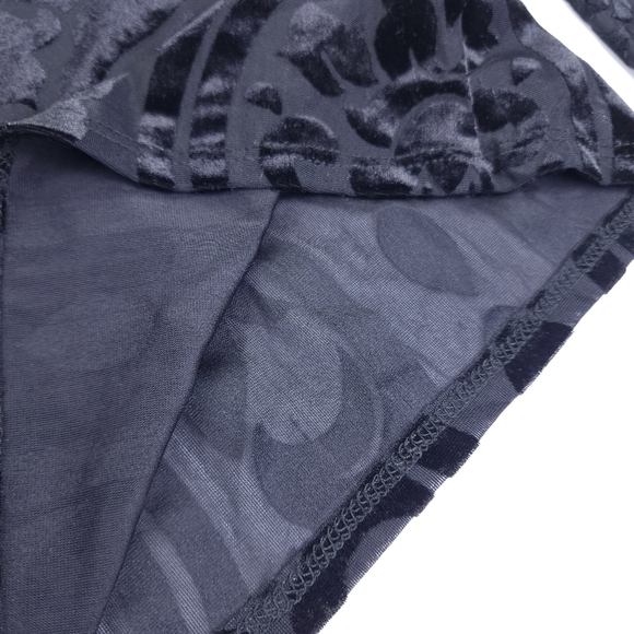 Ginger G Sheer Black With Velour Textured Design Mock Turtle Neck Top Sz L - Picture 8 of 9